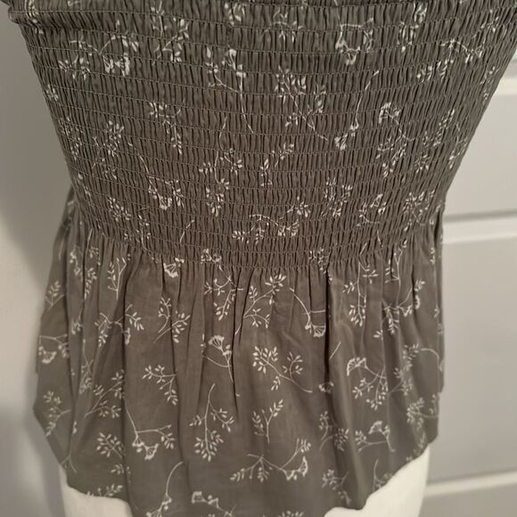 Abercrombie & Fitch Light Olive Green Floral Peplum Top - Picture 3 of 9
